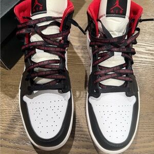 Air Jordan 1 Mid Black White Red Men's Top Sneaker 554724-122 (SIZE 12)